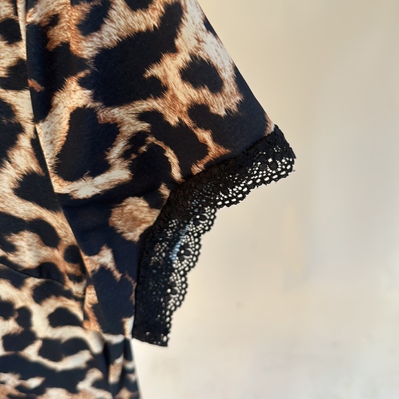 Venus Animal Print dress size M - Picture 4 of 10